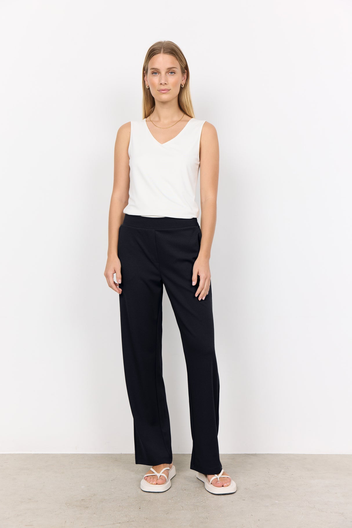 Soyaconcept Women's Marcia 283 V-Neck Sleeveless Top