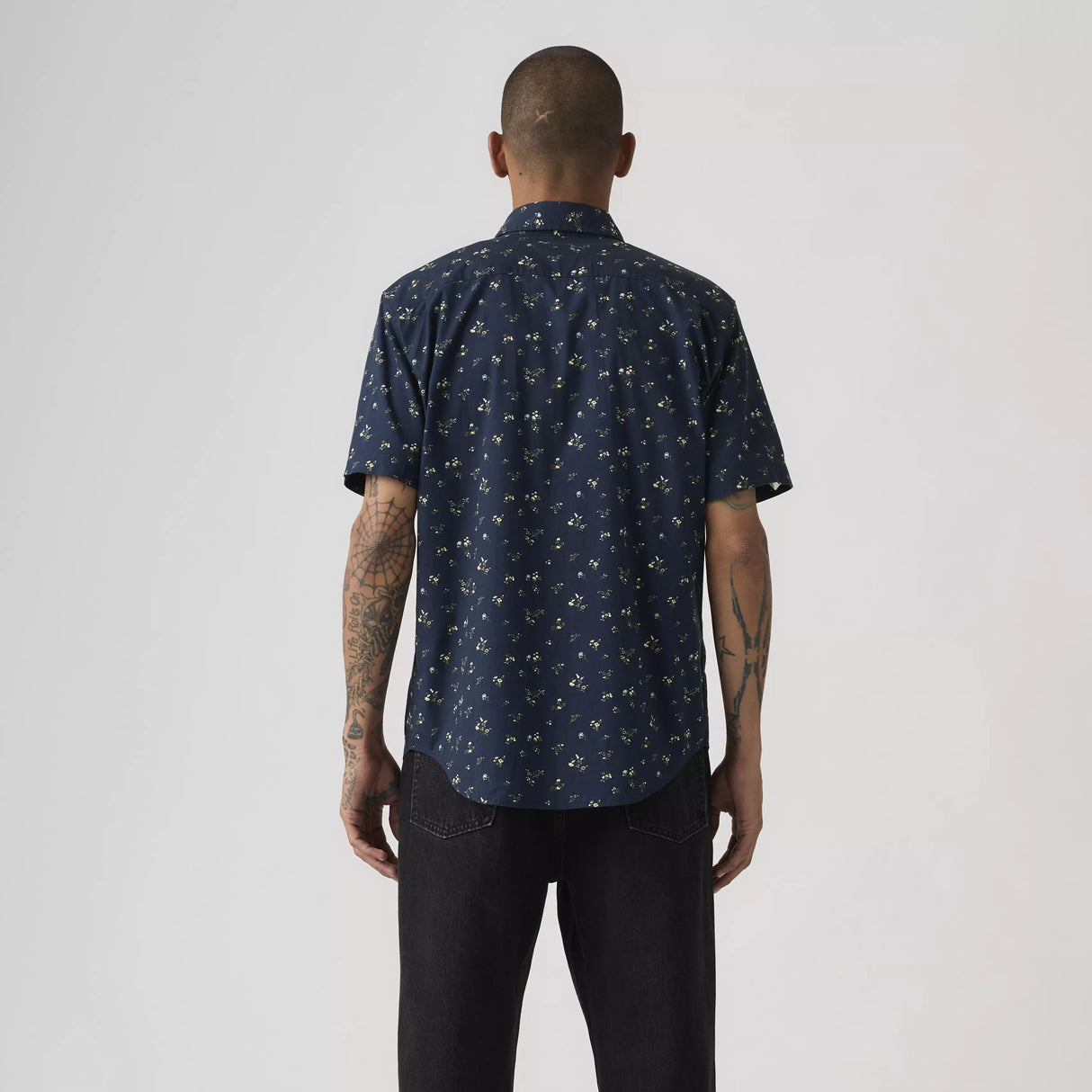 Levi's Men's Short Sleeve Classic 1 Pocket Standard Shirt