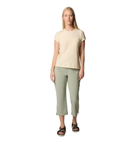 Columbia Women's All Seasons Capris - A&M Clothing & Shoes - Westlock