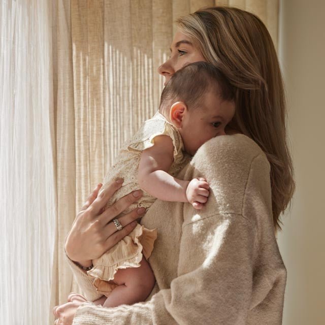 Dirkje Baby Girls 2pc Suit and Headband Set - A&M Clothing & Shoes - Westlock