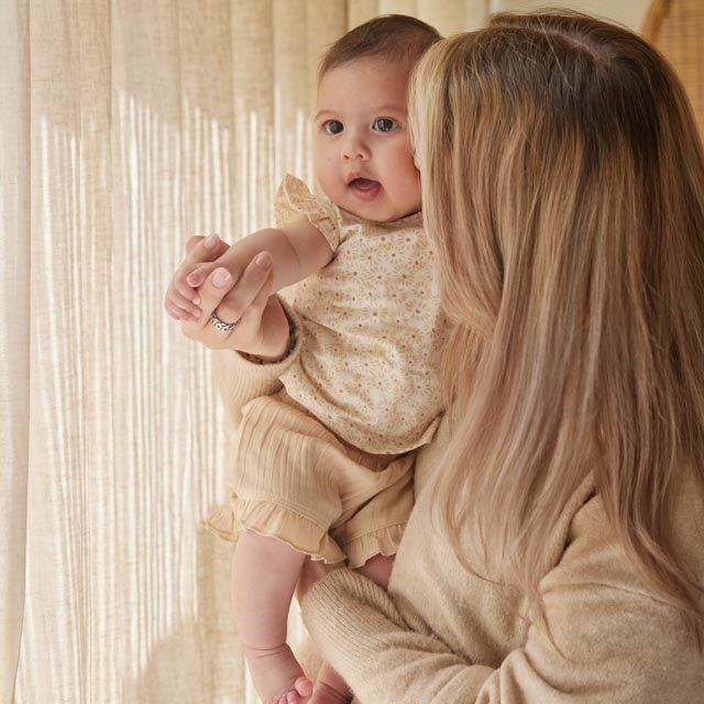 Dirkje Baby Girls 2pc Suit and Headband Set - A&M Clothing & Shoes - Westlock