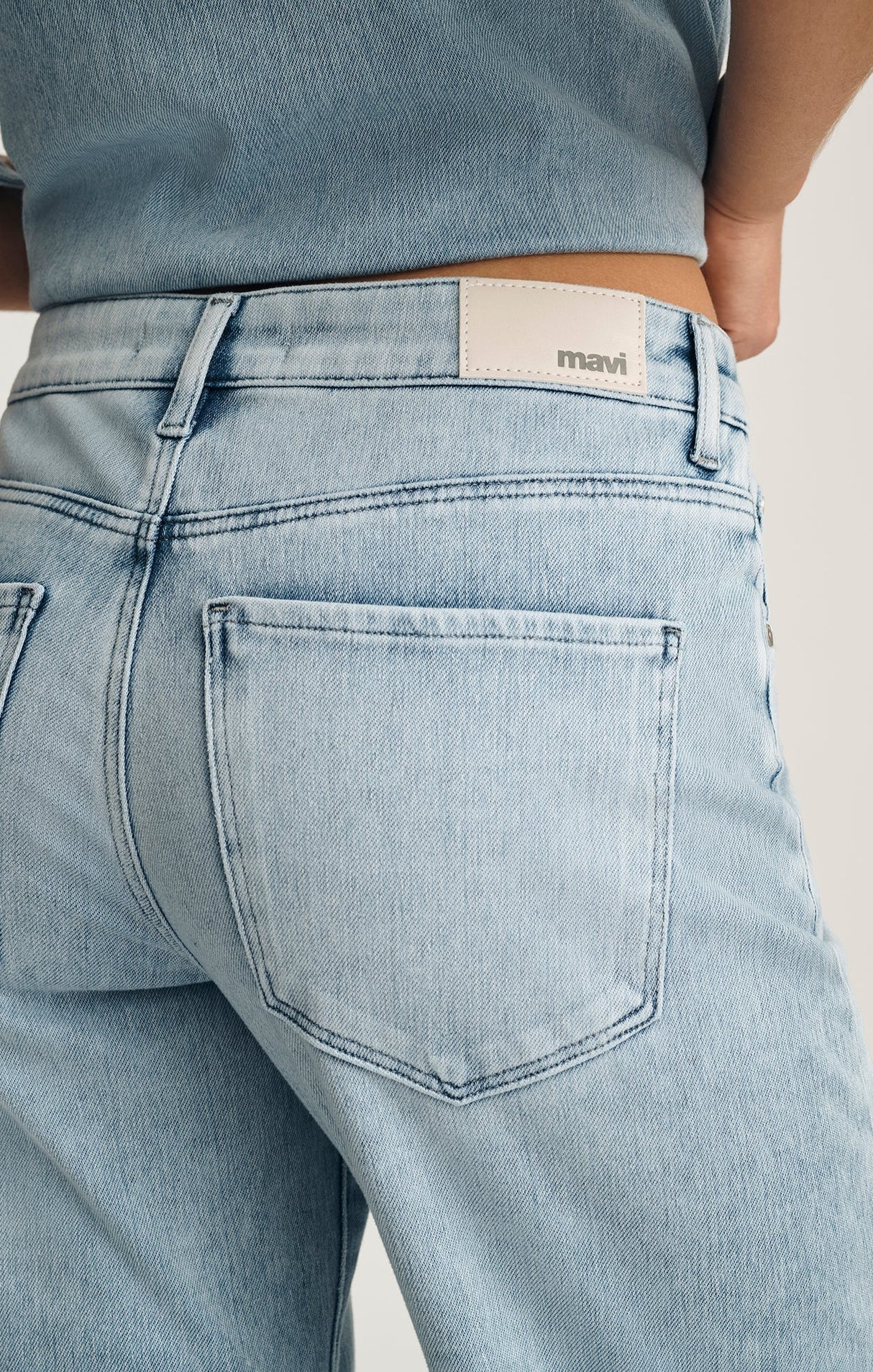 Mavi Women's Sabrina Light Move Jeans