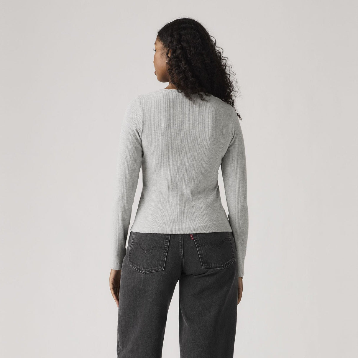 Levi's Women's Dry Goods Cozy LS Top Gray - A&M Clothing & Shoes - Westlock