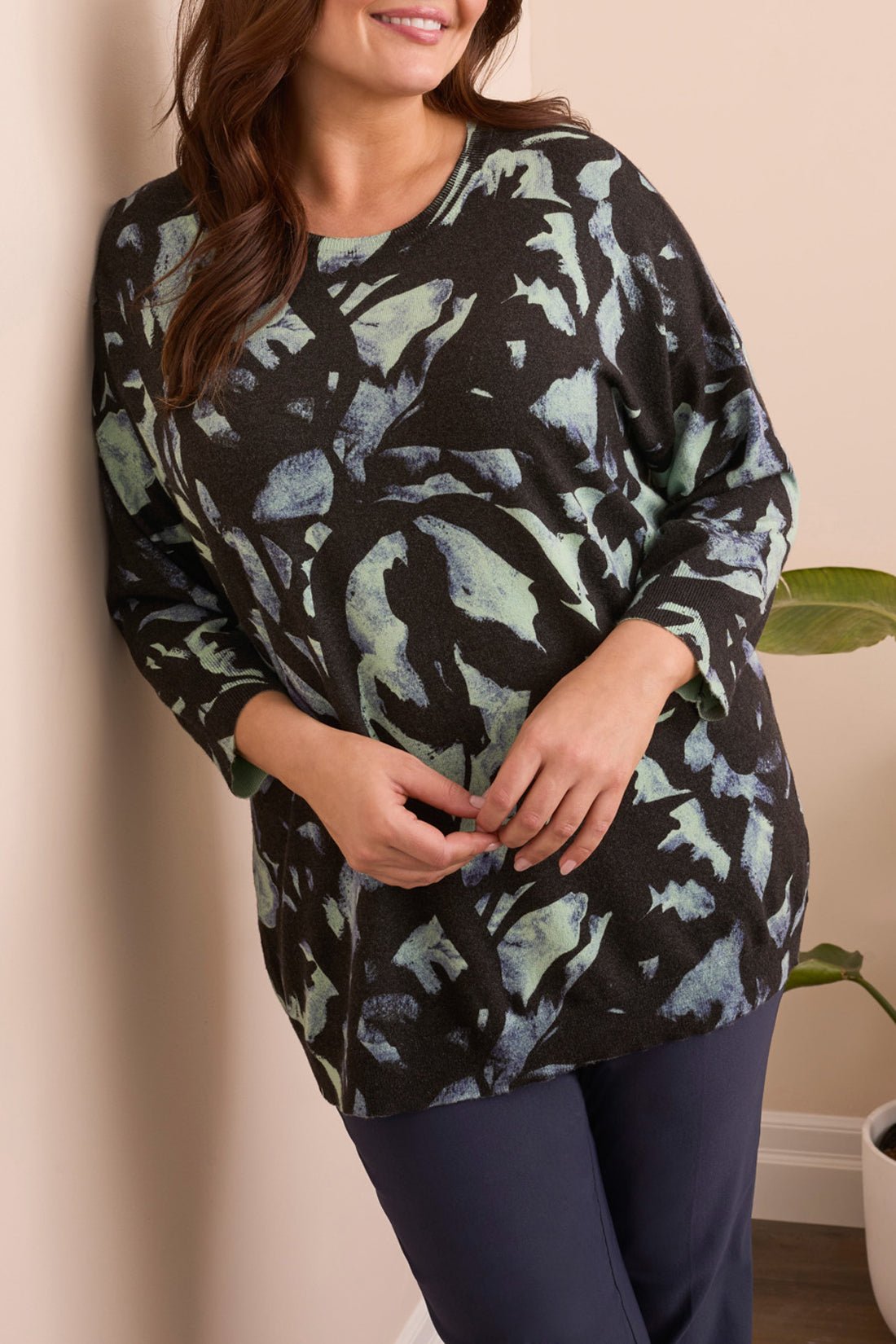 Tribal Women's 3/4 Sleeve Crew Neck Sweater Plus - A&M Clothing & Shoes - Westlock