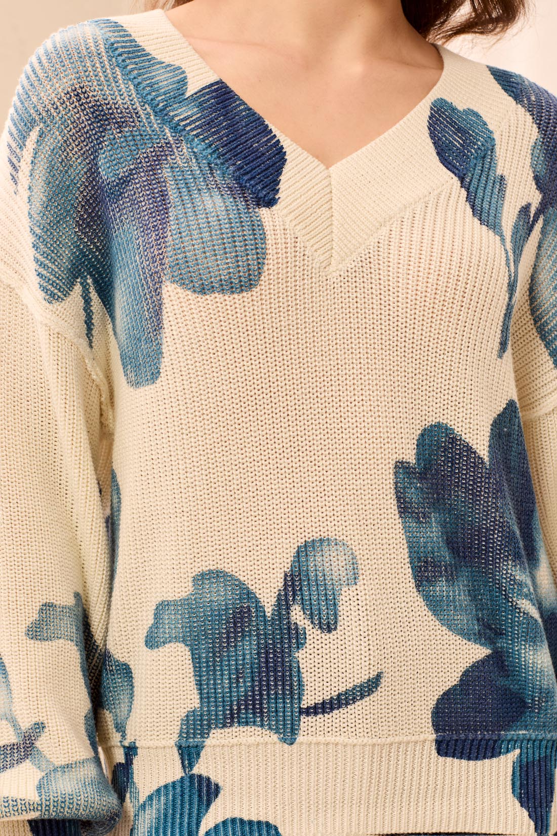Tribal Women's Drop Shoulder V-Neck Puff-Sleeve Printed Sweater - A&M Clothing and Shoes