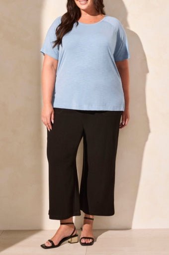 Tribal Women's SS Crew Neck Top Plus - A&M Clothing & Shoes - Westlock