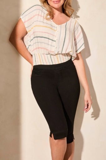 Tribal Women's Stretch Denim Capris - A&M Clothing & Shoes - Westlock