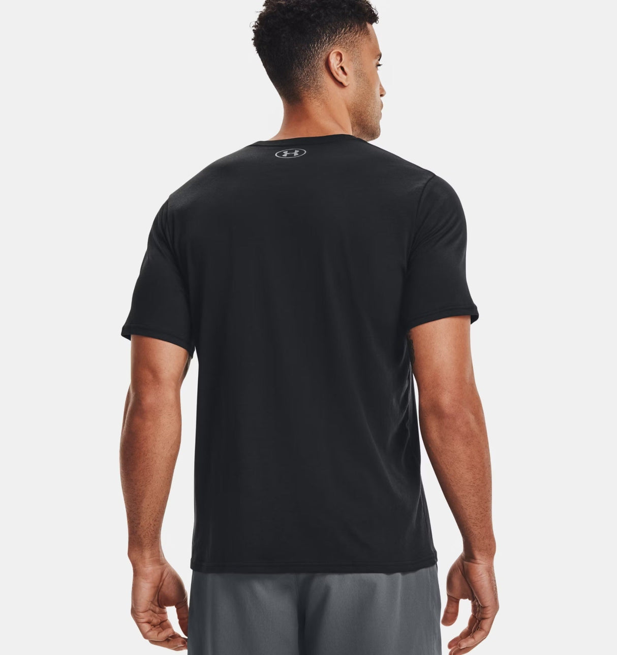 Under Armour Men's Left Chest SS Workout T-Shirt - A&M Clothing & Shoes - Westlock