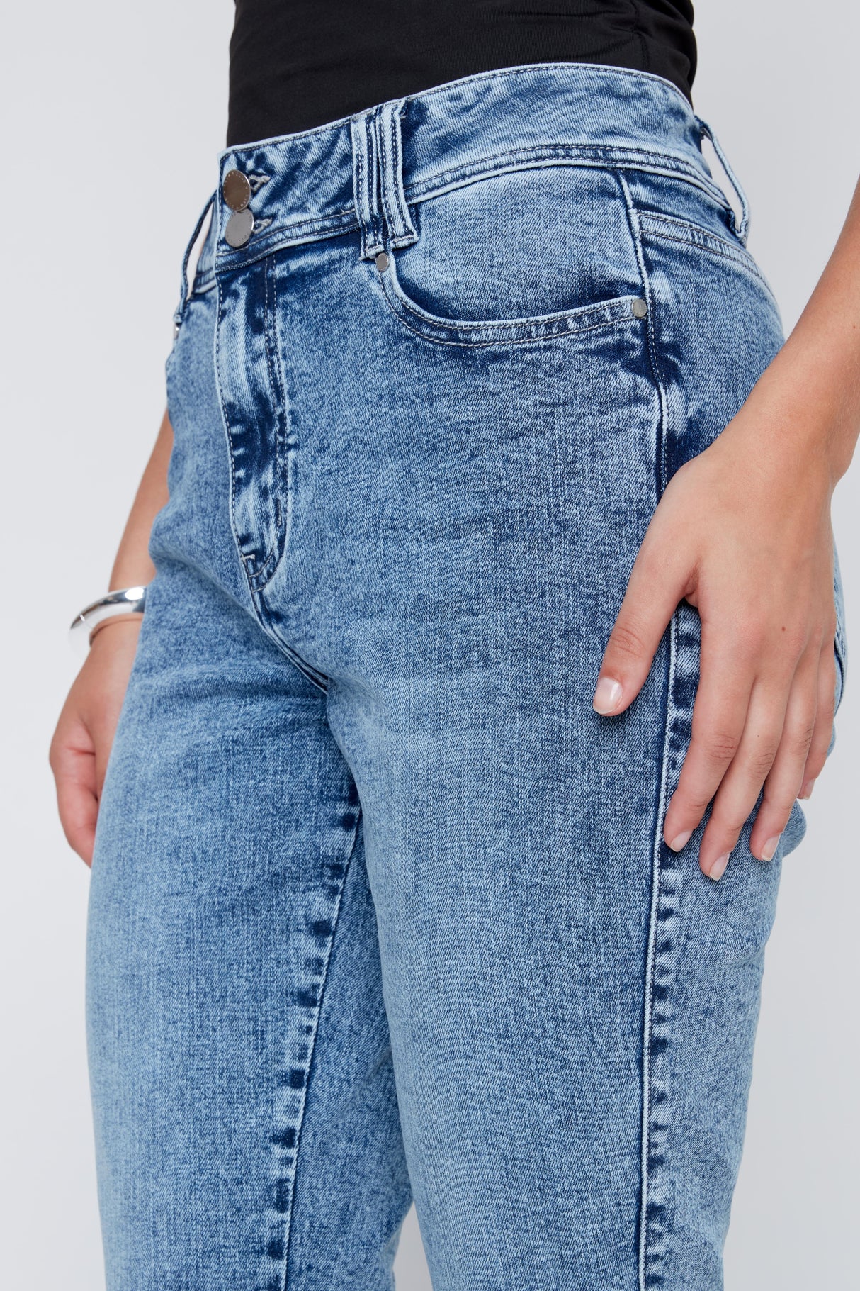 CYC Women's Denim Capris