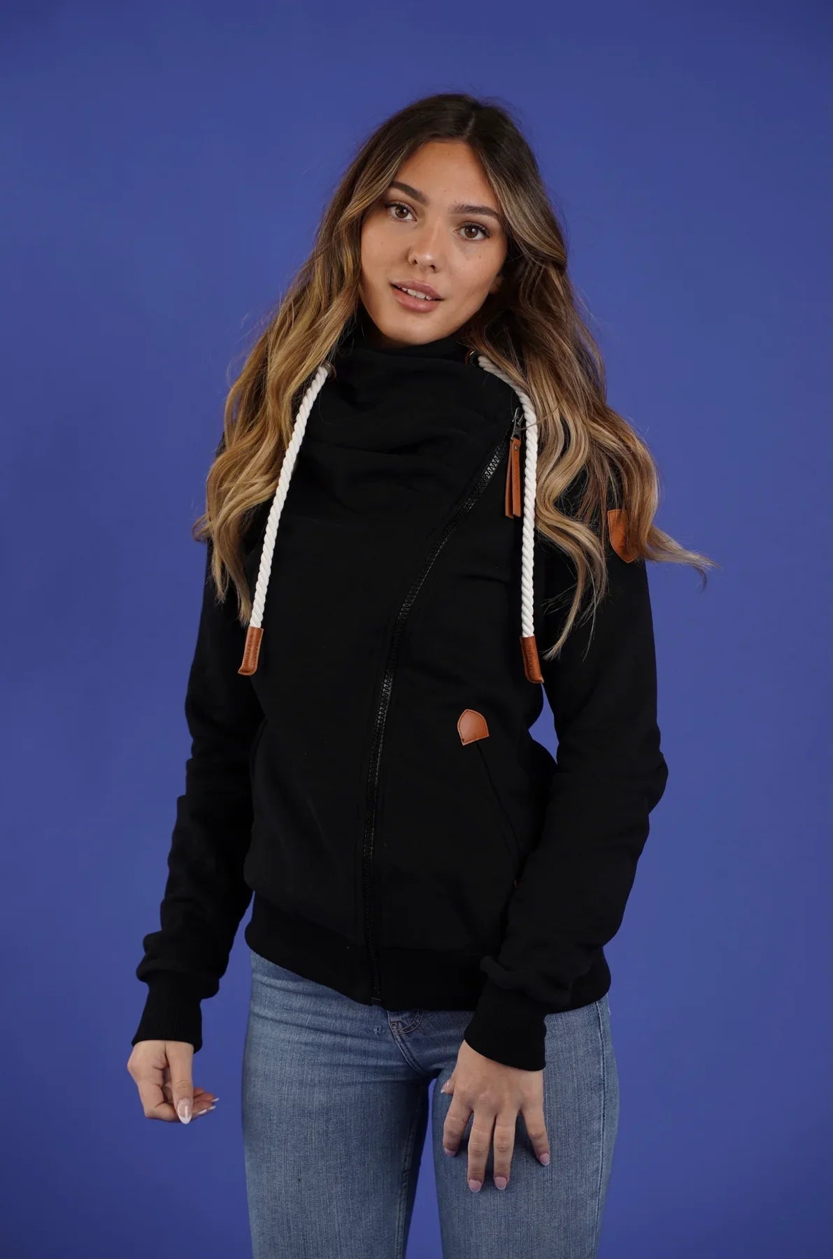 Wanakome Women's Hestia Zip Cowl Neck - A&M Clothing & Shoes - Westlock