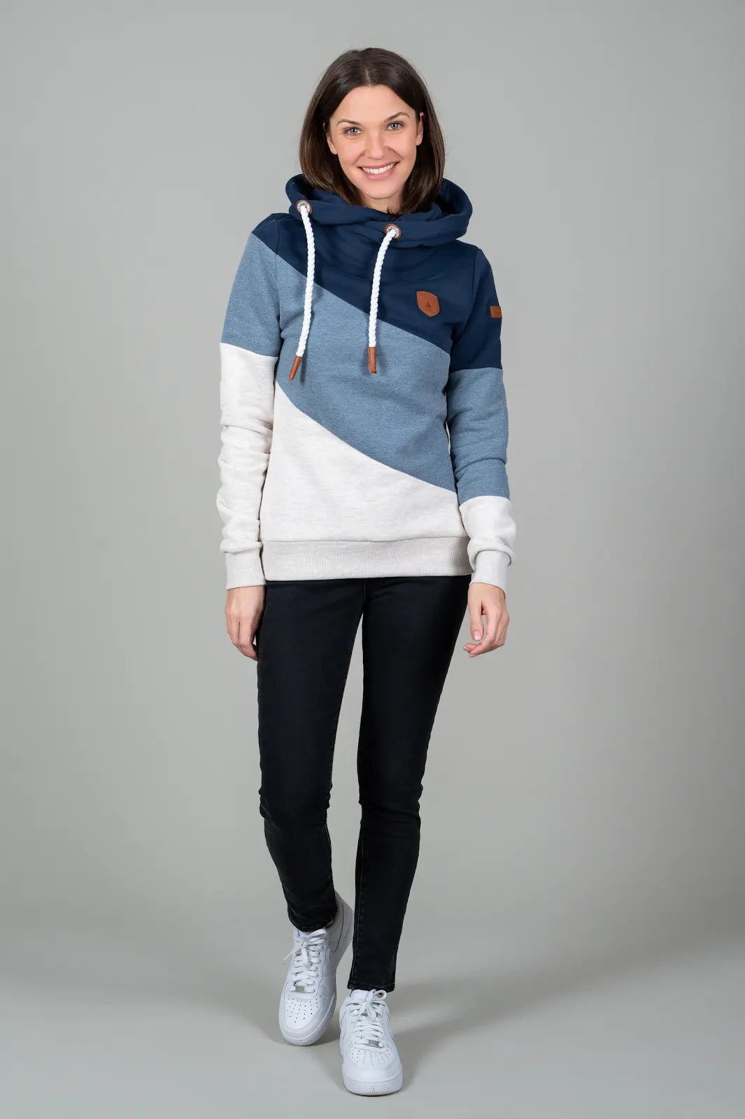 Wanakome Women's Selene Hoodie - A&M Clothing & Shoes - Westlock