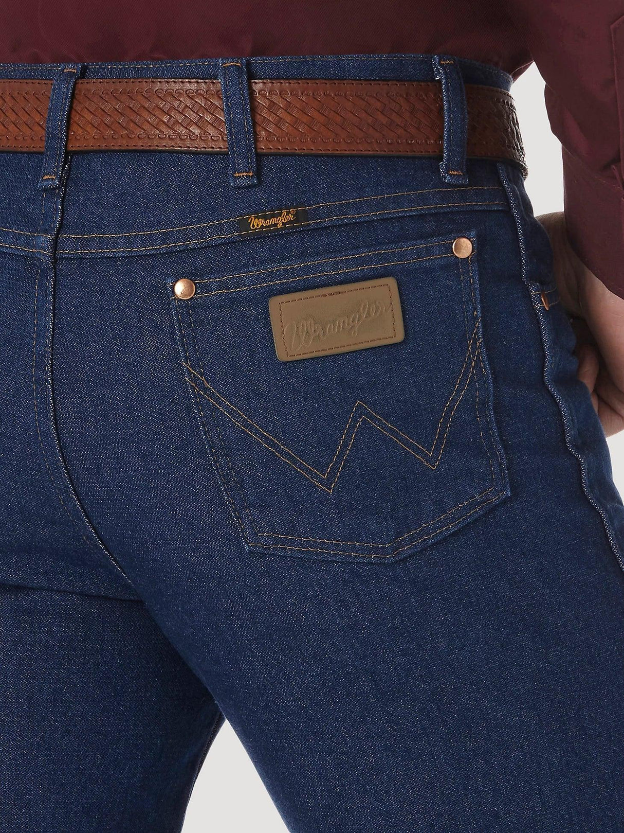 Wrangler Men's Cowboy Cut Slim Fit Jeans - A&M Clothing & Shoes - Westlock