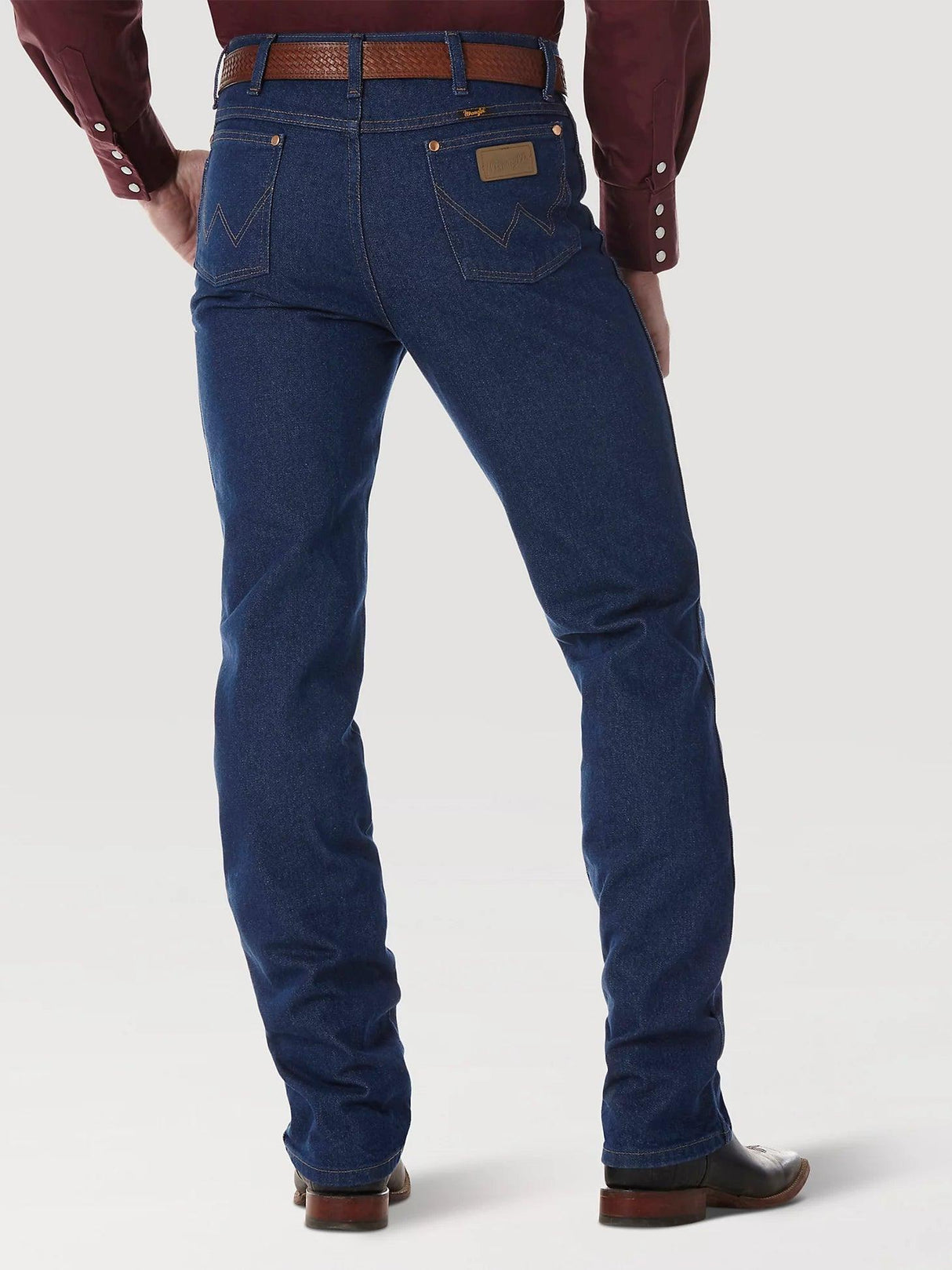 Wrangler Men's Cowboy Cut Slim Fit Jeans - A&M Clothing & Shoes - Westlock