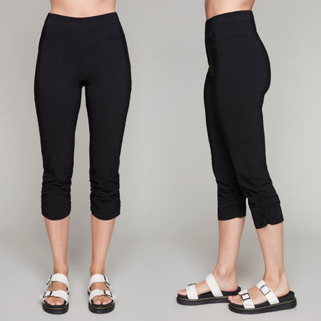 Carre Noir Women's Capris - A&M Clothing & Shoes - Westlock