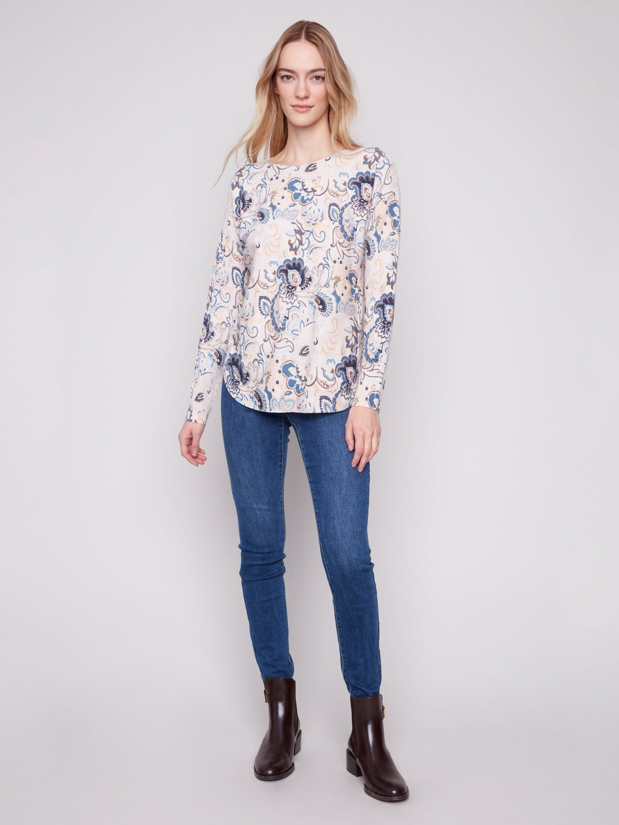 Charlie B Women's Printed Rounded Hem Sweater - A&M Clothing & Shoes - Westlock