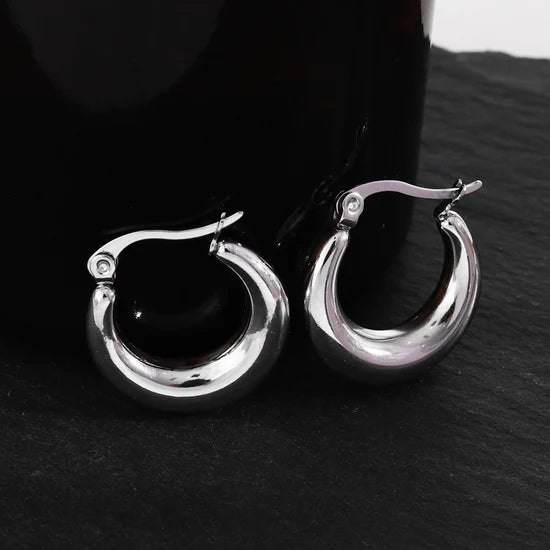 Hackney Nine Amber - Messina Chunky Hoop Silver Earrings - A&M Clothing & Shoes - Westlock