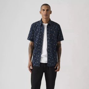 Levi's Men's Short Sleeve Classic 1 Pocket Standard Shirt - Terry Dress Blues