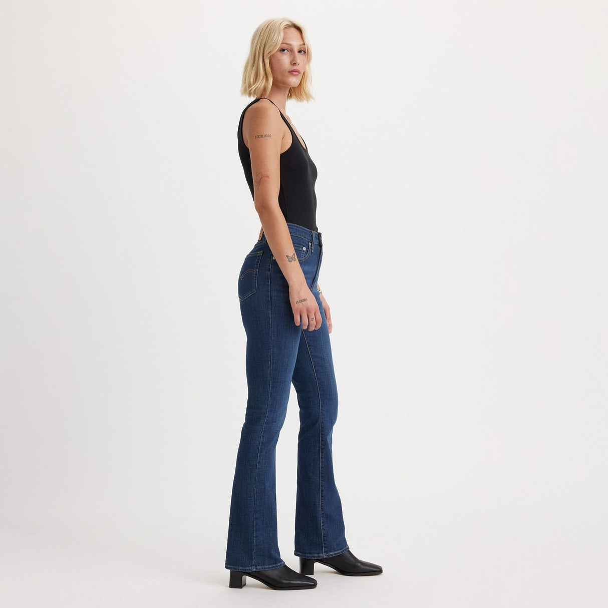 Levi's Women's 725 High Rise Bootcut - A&M Clothing & Shoes - Westlock