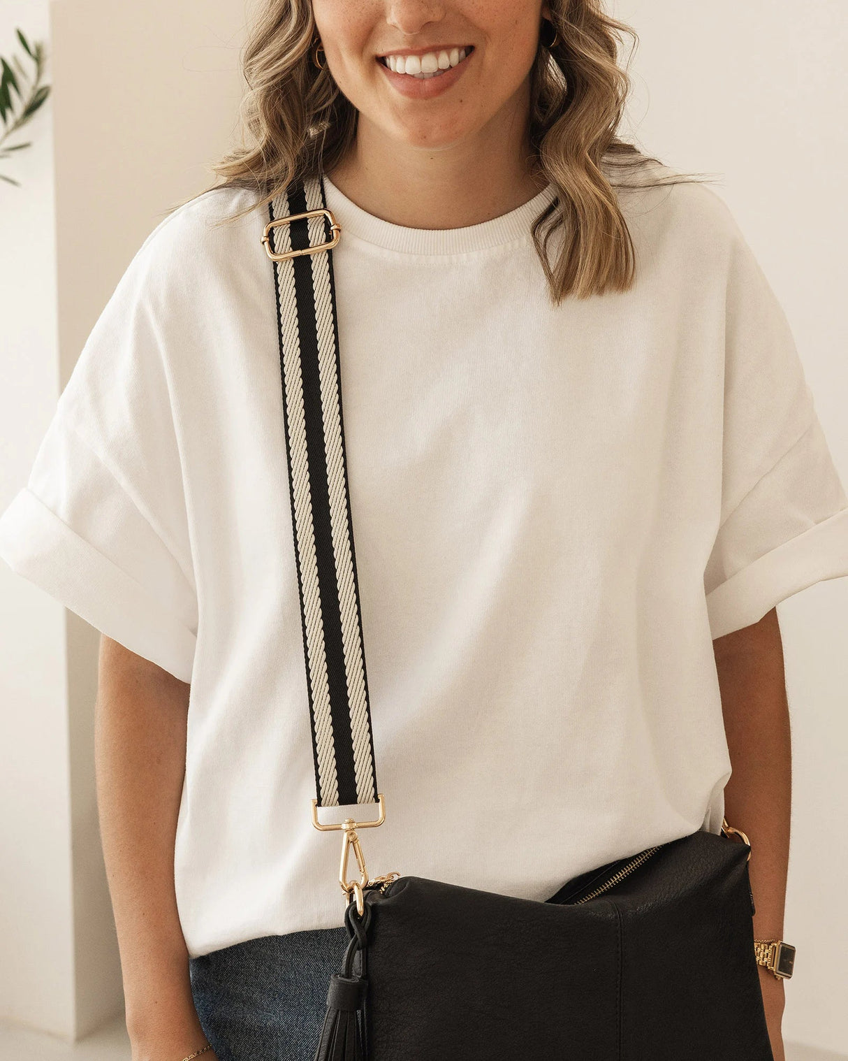 Louenhide Daisy Stripe Crossbody Bag - A&M Clothing & Shoes - Westlock