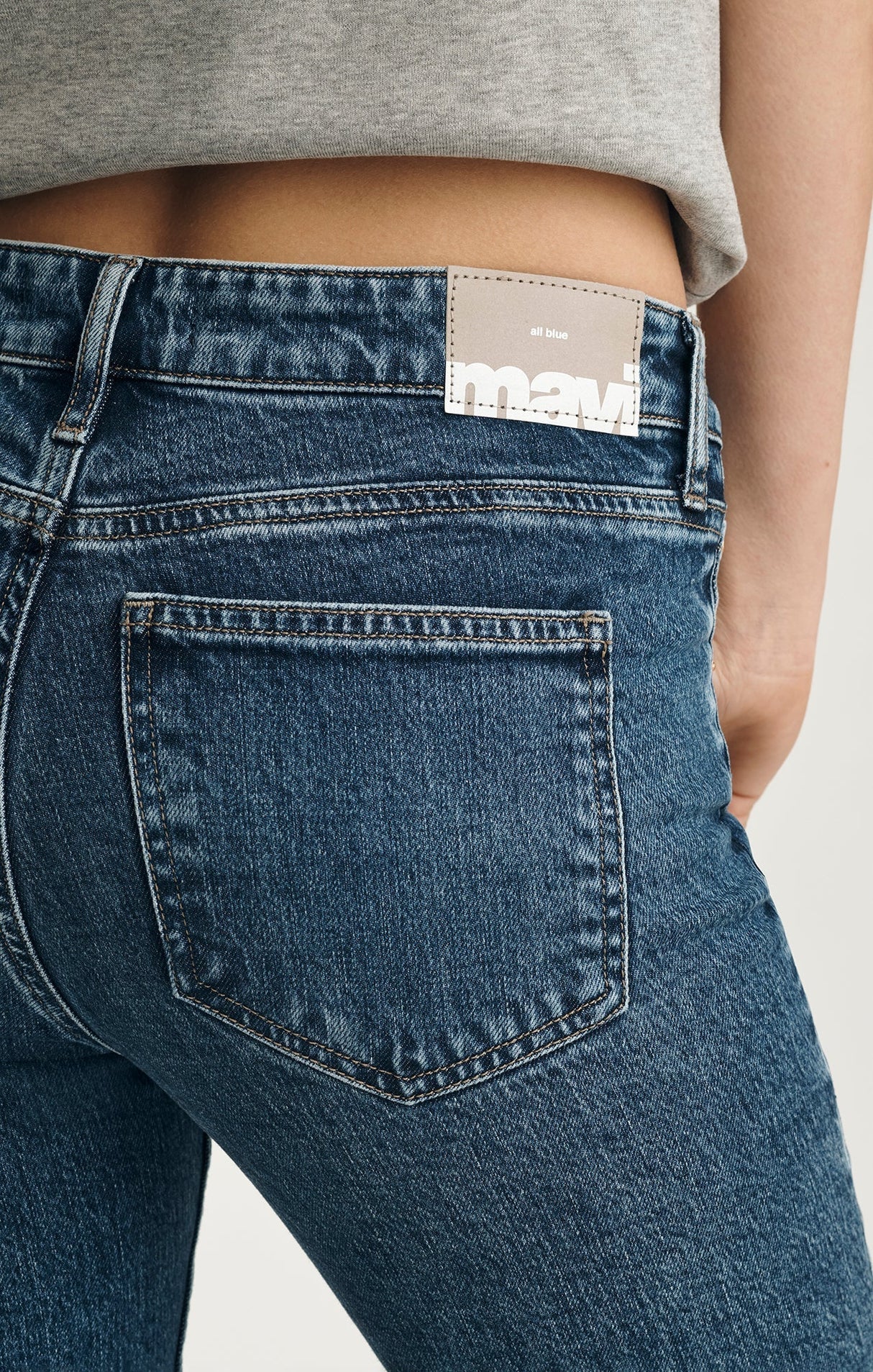 Mavi Women's Vicky Dark Brushed Classic Blue Jeans - A&M Clothing & Shoes