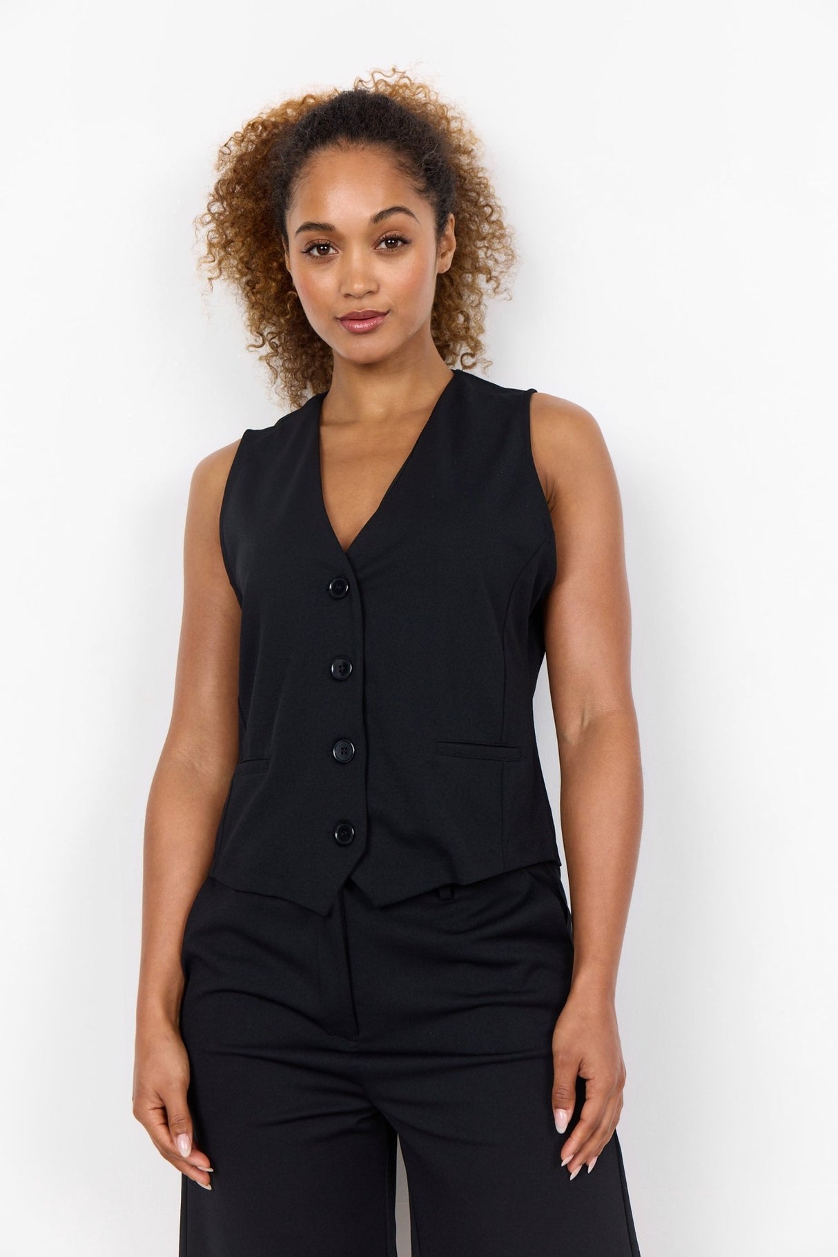 Soyaconcept Women's Siham 78 Button Vest - A&M Clothing & Shoes - Westlock