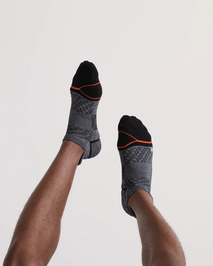 Saxx Men's Foot Hold Low Show Socks