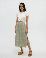 tentree Women's Yaletown Skirt - A&M Clothing & Shoes Westlock