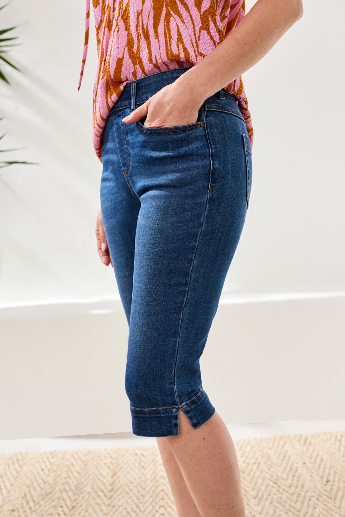 Tribal Women's Audrey Pull On Pedal Pusher Jeans - A&M Clothing & Shoes