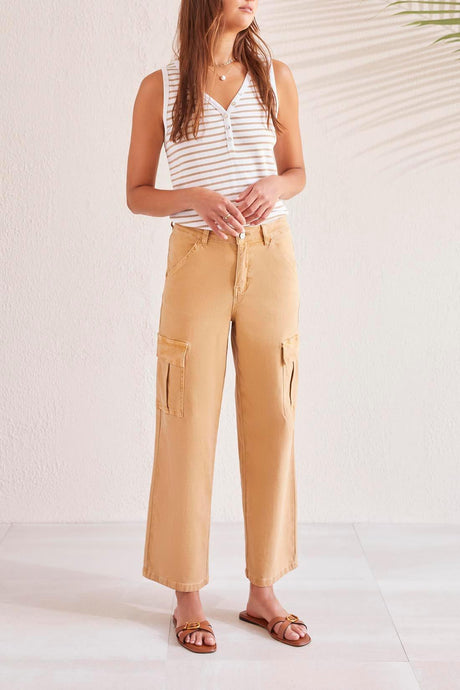 Tribal Women's Brooke Hugging Wide Jeans - Caramel