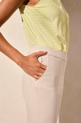 Tribal Women's Flatten It Pull On Capris - A&M Clothing & Shoes Westlock