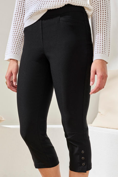 Tribal Women's Flatten It Pull On Snap Vent Capris - Black