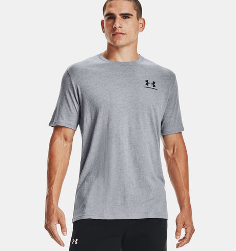 Under Armour Men's Left Chest SS Workout T-Shirt - A&M Clothing & Shoes