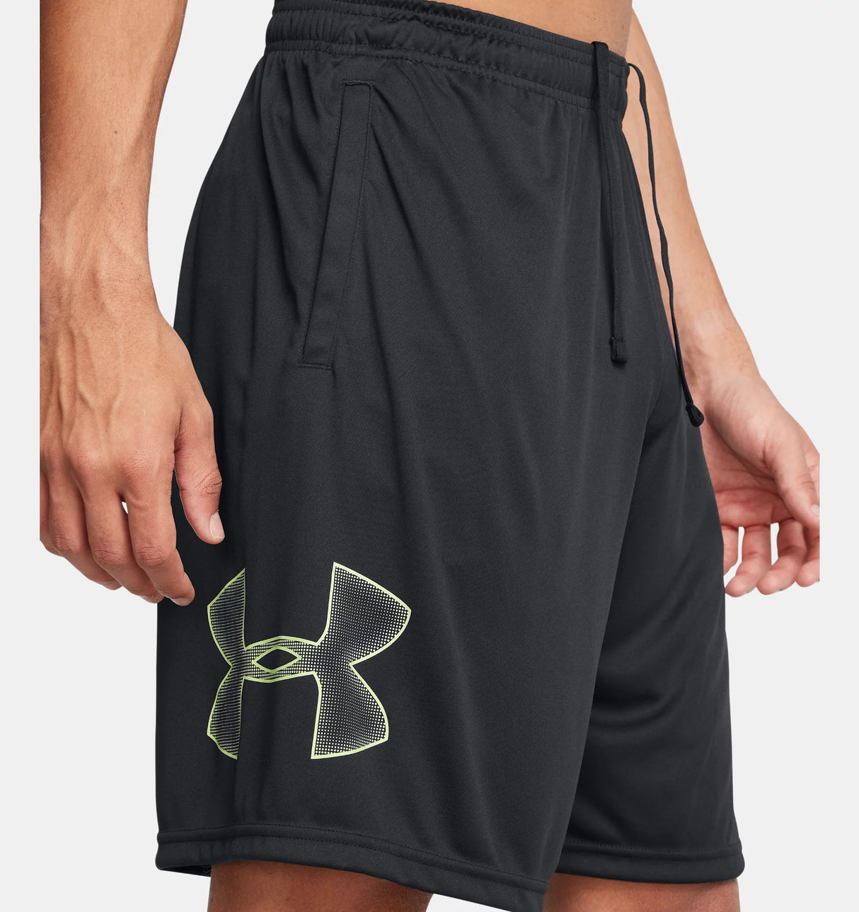 Under Armour Men's Tech Graphic Shorts - A&M Clothing & Shoes - Westlock