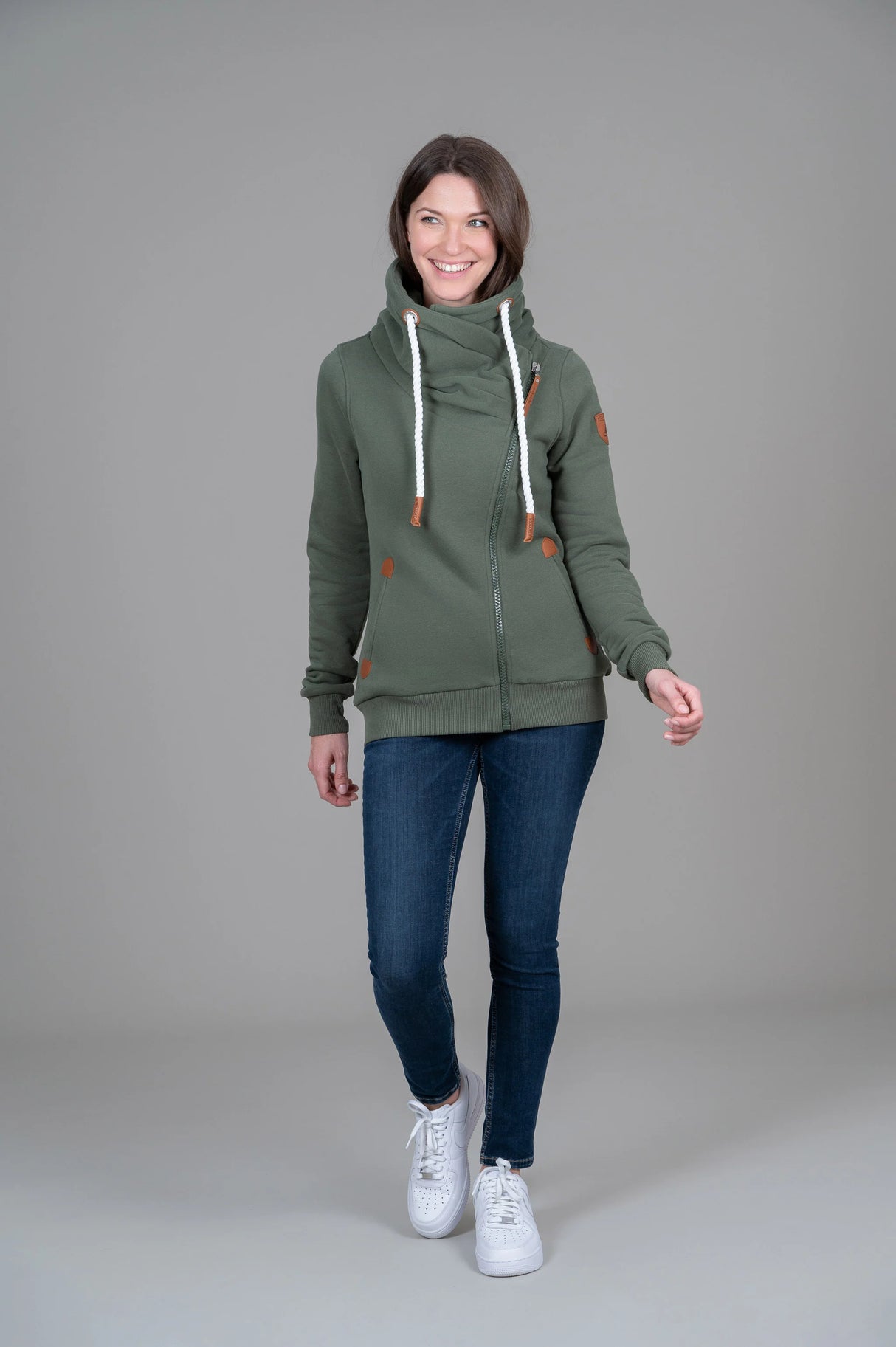 Wanakome Women's Hestia Zip Cowl Neck