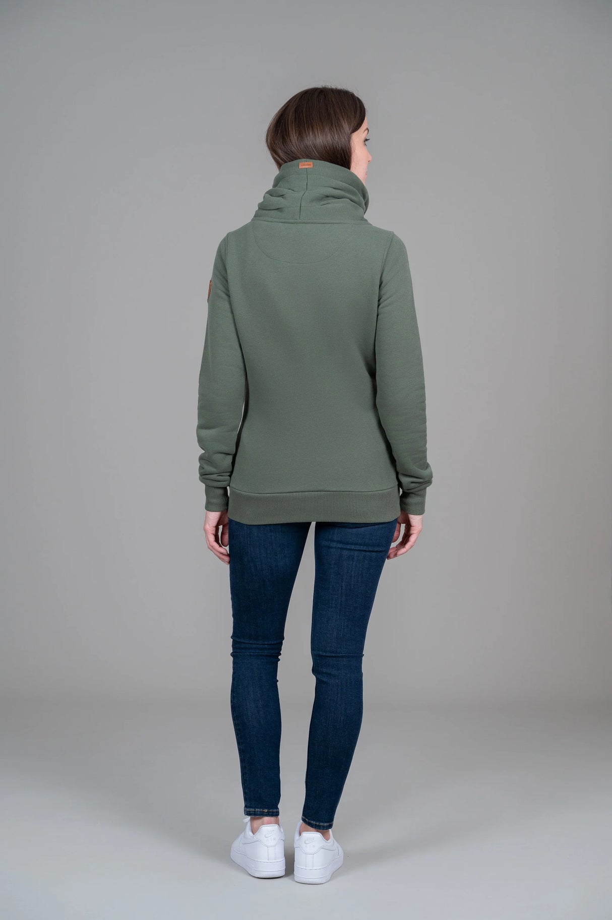 Wanakome Women's Hestia Zip Cowl Neck