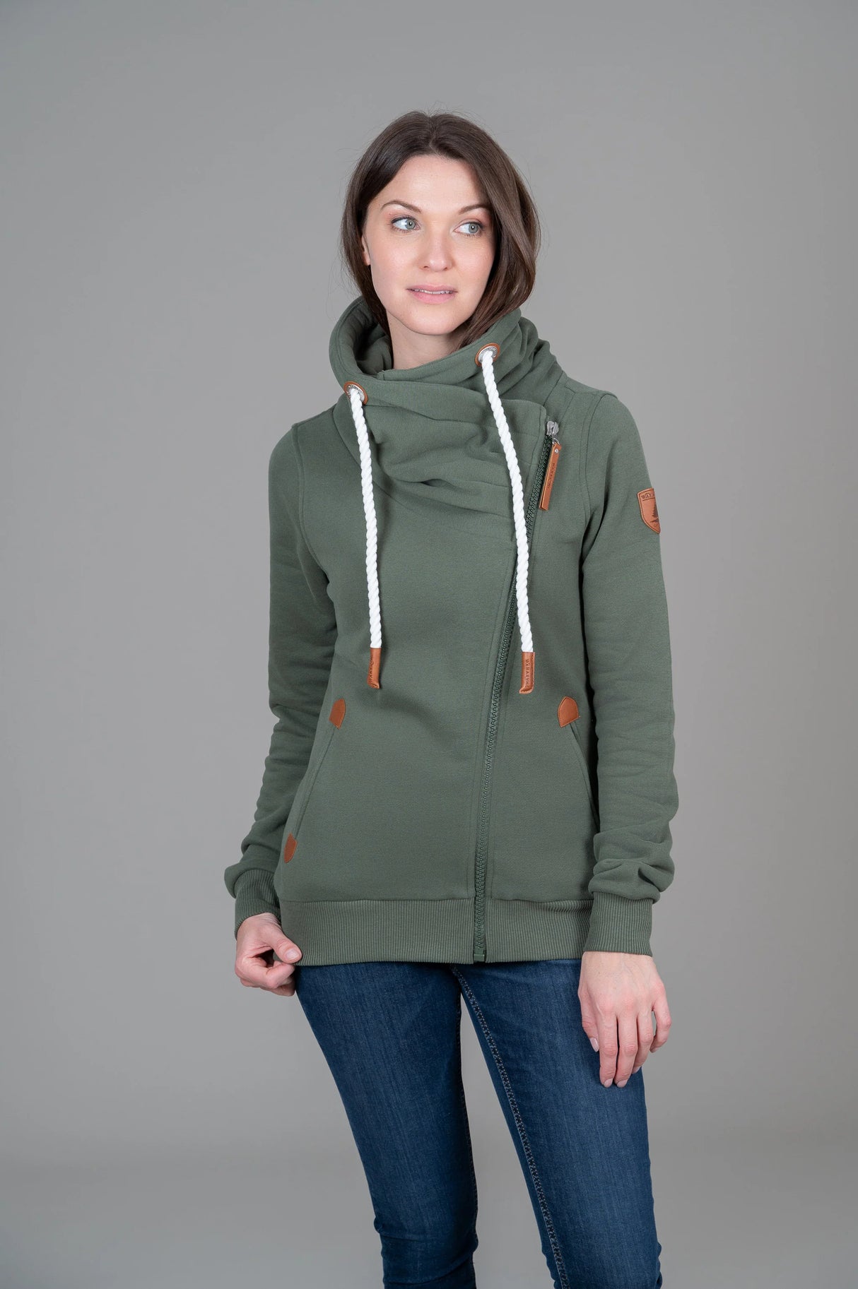 Wanakome Women's Hestia Zip Cowl Neck