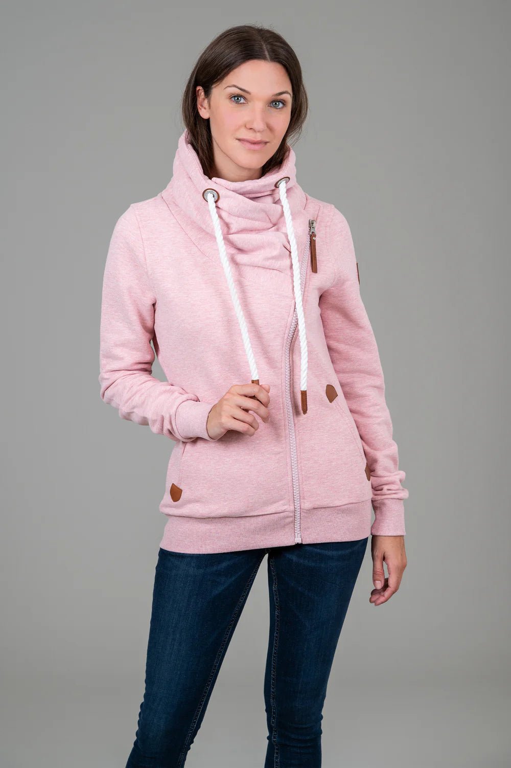 Wanakome Women's Hestia Zip Cowl Neck - A&M Clothing & Shoes - Westlock
