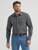 Wrangler Men's Wrinkle Resist Long Sleeve Shirt - Black Multi