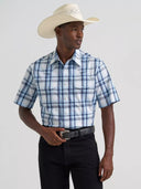 Wrangler Men's Wrinkle Resist Short Sleeve Snap Shirt - Blue